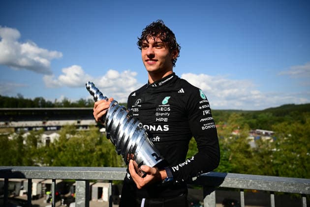 F1 Grand Prix of Belgium Andrea Kimi Antonelli of the Mercedes-AMG Petronas F1 Team celebrates his victory with his team after the Belgian Grand Prix at the Spa-Francorchamps Circuit, in Stavelot, Belgium. Stavelot Wallonia Belgium  Copyright: xAndreaxDiodatox originalFilename:diodato-belgiang260719_npZSi.jpg