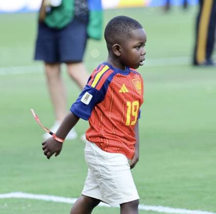 RECORD DATE NOT STATED Spain Champion of FIFA World Cup, WM, Weltmeisterschaft, Fussball 2026. (SPO) Spain Champion of FIFA World Cup 2026. July 19, 2026, New Jersey, USA: L. Yamal celebrates their victory with his girlfriend, brother and mother as Spain defeat Argentina 1-0 to win the FIFA World Cup 2026 final at New York New Jersey stadium in New Jersey. Credit: Niyi Fote Thenews2(Foto: Niyi Fote Thenews2 imago images) SPO  Copyright: xNiyixFotex