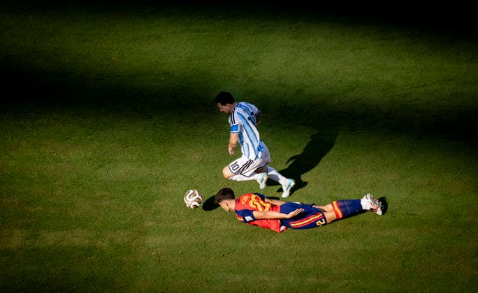 New York, USA 19th Jul 2026. Lionel Messi (ARG) Pau Cubarsi (ESP) Spain - Argentina World Cup Final Spanien - Argentinien 19.07.2026 *** New York, USA, July 19, 2026; Lionel Messi (ARG), Pau Cubarsi (ESP); Spain vs. Argentina, World Cup Final, July 19, 2026
