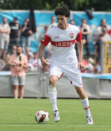 19.07.2026, Deutschland, Balingen, Fußball Bundesliga, Saison 2026 2027, Testspiel, TSG Balingen vs. VfB Stuttgart, Ameen Al-Dakhil ( VfB ) *** July 19, 2026, Germany, Balingen, Bundesliga, 2026–2027 season, Friendly Match, TSG Balingen vs. VfB Stuttgart, Ameen Al Dakhil (VfB)