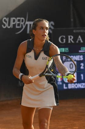 IPA86833593 - Lucia Bronzetti of Italy faces off against Francesca Jones of Great Britain during the final match at the ATV Bancomat Tennis Open WTA, Tennis Damen 125 at the Antico Tiro a Volo Club on July 19, 2026, in Rome, Italy. (Photo by Roberto Bettacchi)  Copyright: xRobertoxBettacchi IPAxSportx xx 86833593