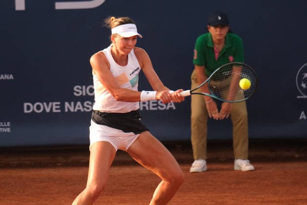 IPA86837352 - Palermo, Italy, July 2026. Country Time Club, Palermo Ladies Open 2026, a women s professional tennis tournament on the WTA, Tennis Damen 125 circuit. Pictured: Raluka Serban vs. Amarissa Toth  Copyright: xFedericoxSerra IPAxSportx xx 86837352