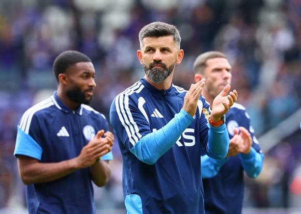 Erz.Aue - Schalke 04 Testspiel Aue, 19.07.2026, eins-Erzgebirgsstadion, Fussball, Testspiel , FC Erzgebirge Aue vs. FC Schalke 04 2:4 (0:2) , Im Bild: Trainer Miron Muslic, Schalke 04 , *** Erz Aue vs. Schalke 04 Friendly Match, Aue, July 19, 2026, at Erzgebirgsstadion, Soccer, Friendly Match, FC Erzgebirge Aue vs. FC Schalke 04 2-4-0-2, Pictured: Coach Miron Muslic, Schalke 04, Picture Point