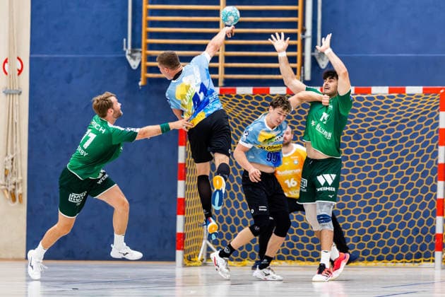 19.07.2026, GER, Handball, Maenner, Saison 26 27, Opel 1.Bl, Testspiel, ThSV Eisenach - HSG Wetzlar Vukasin Antonijevic (ThSV Eisenach, 41), Petter Overby (HSG Wetzlar) 99848 Wutha-Farnroda Hörselberghalle Thueringen Deutschland *** July 19, 2026, GER, Handball, Men, Season 26–27, Opel 1st Division, Friendly Match, ThSV Eisenach vs. HSG Wetzlar, Vukasin Antonijevic (ThSV Eisenach), 41, Petter Overby (HSG Wetzlar), 99848 Wutha Farnroda, Hörselberghalle, Thuringia, Germany