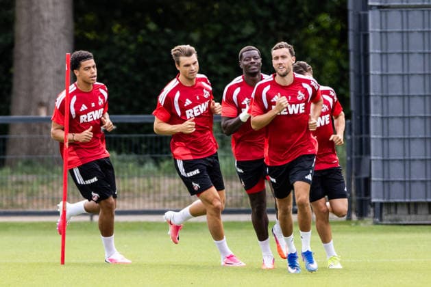 COLOGNE, GERMANY - JULY 20: Jahmai Simpson-Pusey (1. FC Koeln, 22), Joel Schmied (1. FC Koeln, 2), Ragnar Ache (1. FC Koeln, 9), Luca Waldschmidt (1. FC Koeln, 7), Alessio Castro-Montes (1. FC Koeln, 17) running as a group during a training session of season 2026 27 at Geissbockheim on July 20, 2026 in Cologne, Germany. North Rhine Westphalia Germany Copyright: xSteffiexWunderlx