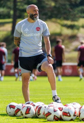 20.07.2026 - Fussball - 2. Fussball-Bundesliga - Saison 2026 2027 - 1. FC Nürnberg FCN Club - Trainingslager Sommer Sommertrainingslager Gais - Bruneck - Südtirol - Zink DaMa - xdaxmax - Javier Pinola (Co-Trainer 1. FC Nürnberg FCN ) nachdenklich *** July 20, 2026 Soccer 2 Bundesliga 2026–2027 Season 1. FC Nürnberg (FCN) Club Summer Training Camp Summer Training Camp in Gais, Brunico, South Tyrol Zink DaMa xdaxmax Javier Pinola, Assistant Coach, 1. FC Nürnberg FCN pensive