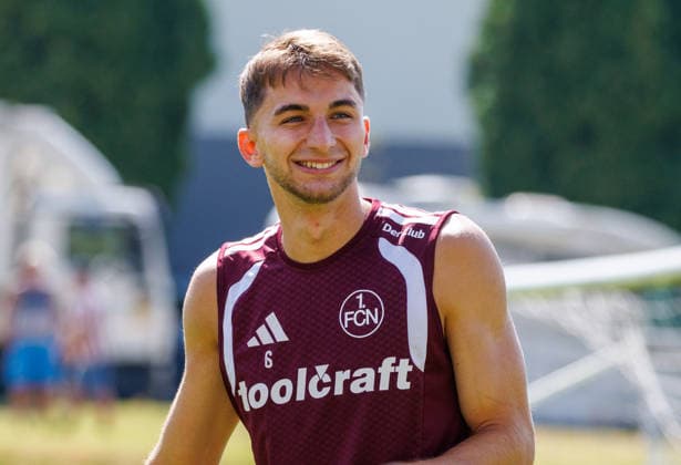 20.07.2026 - Fussball - 2. Fussball-Bundesliga - Saison 2026 2027 - 1. FC Nürnberg FCN Club - Trainingslager Sommer Sommertrainingslager Gais - Bruneck - Südtirol - Zink DaMa - xdaxmax - Adam Markhiev (6, 1. FC Nürnberg FCN ) lacht Lachen freut sich Freude *** July 20, 2026 Soccer 2 Soccer Bundesliga 2026–2027 Season 1 FC Nuremberg (FCN) Club Summer Training Camp Summer Training Camp in Gais, Brunico, South Tyrol Zink DaMa xdaxmax Adam Markhiev 6, 1 FC Nuremberg (FCN) laughs, is happy, feels joy