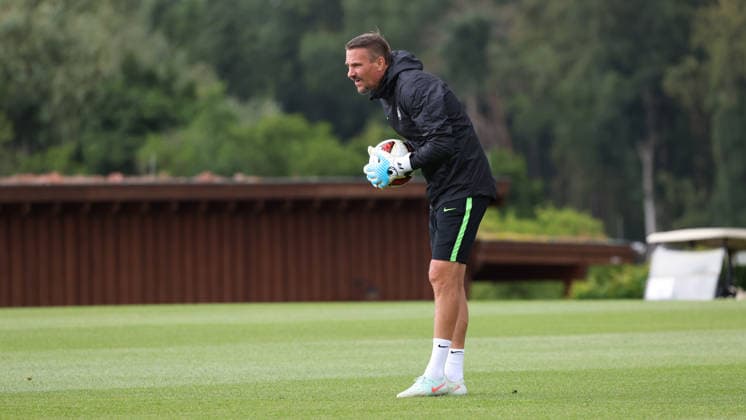 VfL Trainingslager, Weimarer Land Blankenhain, 20.07.2026, Fußball, Herren, Saison 2026 2027, 2. BL, VfL Wolfsburg, Sommer-Trainingslager: Tag 2., Torwarttrainer Pascal Formann (VfL Wolfsburg) Weimarer Land Niedersachsen Deutschland *** VfL Training Camp, Weimarer Land Blankenhain, July 20, 2026, Soccer, Men s, 2026–2027 Season, 2. Bundesliga, VfL Wolfsburg, Summer Training Camp Day 2, Goalkeeper Coach Pascal Formann, VfL Wolfsburg, Weimarer Land, Lower Saxony, Germany