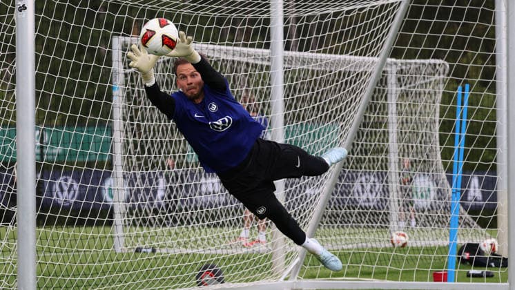 VfL Trainingslager, Weimarer Land Blankenhain, 20.07.2026, Fußball, Herren, Saison 2026 2027, 2. BL, VfL Wolfsburg, Sommer-Trainingslager: Tag 2., Torwart Timon Wellenreuther (VfL Wolfsburg) Weimarer Land Niedersachsen Deutschland *** VfL Training Camp, Weimarer Land Blankenhain, July 20, 2026, Soccer, Men s, 2026–2027 Season, 2. Bundesliga, VfL Wolfsburg, Summer Training Camp Day 2, Goalkeeper Timon Wellenreuther, VfL Wolfsburg, Weimarer Land, Lower Saxony, Germany