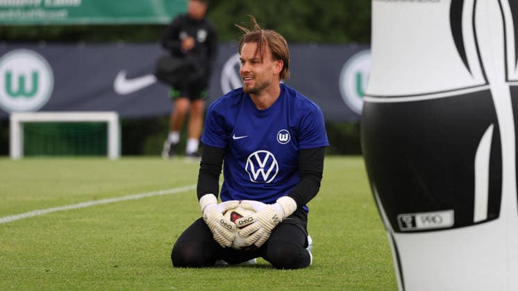 VfL Trainingslager, Weimarer Land Blankenhain, 20.07.2026, Fußball, Herren, Saison 2026 2027, 2. BL, VfL Wolfsburg, Sommer-Trainingslager: Tag 2., Torwart Timon Wellenreuther (VfL Wolfsburg) Weimarer Land Niedersachsen Deutschland *** VfL Training Camp, Weimarer Land Blankenhain, July 20, 2026, Soccer, Men s, 2026–2027 Season, 2. Bundesliga, VfL Wolfsburg, Summer Training Camp Day 2, Goalkeeper Timon Wellenreuther, VfL Wolfsburg, Weimarer Land, Lower Saxony, Germany