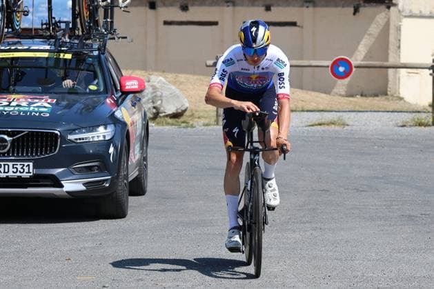 Tour de France 2026 - UCI Cycling Race Pierre Teyssot MAXPPP ; Tour de France 2026 - UCI Cycling Race. Thonon Les Bains, France on July 20, 2026. Florian Lipowitz (GER) Red Bull - BORA - hansgrohe is seen preparing the tomorrow Individual Time Trial, 16th stage of the 113th edition of the Tour de France cycling race, 26,1 km between Evian and Thonon Les Bains. Pierre Teyssot Maxppp Thonon Les Bains Haute-Savoie France  Copyright: xMAXPPPxPierrexTeyssotx TEY65775 TEY65775