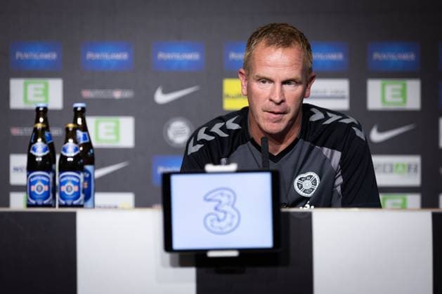 Head Coach Wouter Vrancken reacts during the press conference, PK, Pressekonferenz Heart of Midlothian Press Conference and Training, Football, Mercur-Arena, Graz, Austria - 20 Jul 2026Graz Mercur-Arena Austria  Copyright: xNikolaxKrstic Shutterstockx 16999093d