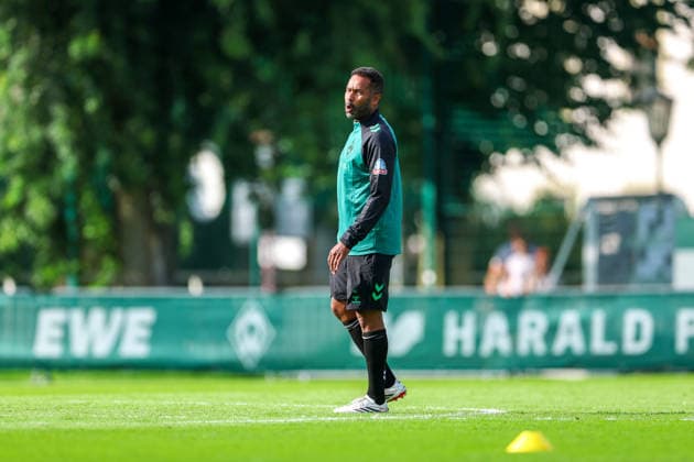20.07.2026, AUT, Fußball, Herren, 1. Bundesliga, Trainingslager, Saison 2026 2027, Zell am Ziller, SV Werder Bremen Daniel Thioune ( Cheftrainer SV Werder Bremen ) DFL regulations prohibit any use of photographs as image sequences and or quasi-video. Zell am Ziller Parkstadion Tirol Österreich *** July 20, 2026, Austria, Soccer, Men s, 1. Bundesliga, Training Camp, 2026–2027 Season, Zell am Ziller, SV Werder Bremen, Daniel Thioune, Head Coach of SV Werder Bremen. DFL regulations prohibit any use of photographs as image sequences and or quasi-video. Zell am Ziller, Parkstadion, Tyrol, Austria Copyright: xNordphotox xSchneiderx