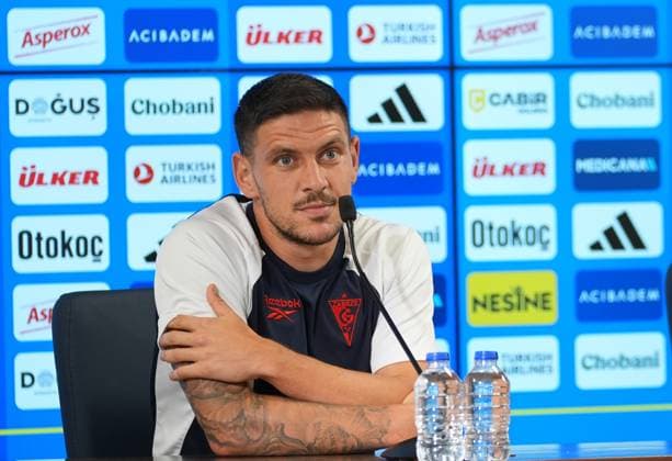 Ahead of Fenerbahce v Gornik Zabrze - UEFA Champions League qualifying ISTANBUL, TURKIYE - JULY 20: Erik Janza of Gornik Zabrze speaks during a press conference, PK, Pressekonferenz ahead of the UEFA Champions League 2nd Qualifying round match between Fenerbahce and Gornik Zabrze at Fenerbahce Can Bartu Facilities in Istanbul, Turkiye on July 2026. Muhammed Ali Yigit Anadolu Istanbul Turkey. Editorial use only. Please get in touch for any other usage.  Copyright: x2026xAnadoluxMuhammedxAlixYigitx