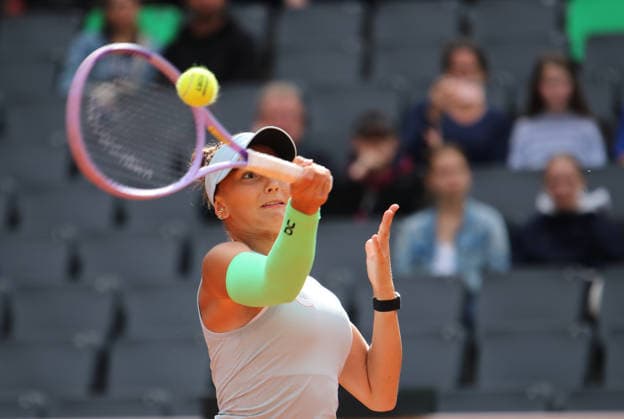 WTA, Tennis Damen 250 - MSC Hamburg Ladies Open: Julia Stusek (Deutschland) in ihrem Erstrundenspiel auf dem Centre Court am Rothenbaum. *** WTA 250 MSC Hamburg Ladies Open: Julia Stusek of Germany in her first-round match on Center Court at Rothenbaum