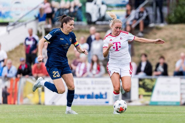Testspiel: SG 99 Andernach vs. 1. FC Köln, 20.07.2026 ANDERNACH, DEUTSCHLAND - JULI 20: Zweikampf Magdalena Schumacher (SG 99 Andernach, 23) gegen Pauline Bremer (1. FC Köln, 9) während dem Testspiel zwischen SG 99 Andernach vs. 1. FC Köln im Stadion Andernach am 20. Juli 2026 in Andernach, Deutschland. *** Friendly Match: SG 99 Andernach vs. 1 FC Köln, July 20, 2026, ANDERNACH, GERMANY, JULY 20: Magdalena Schumacher of SG 99 Andernach in a tackle, No. 23, against Pauline Bremer of 1 FC Köln, No. 9, during the friendly match between SG 99 Andernach and 1 FC Köln at Andernach Stadium on July 20, 2026, in Andernach, Germany Copyright: xBEAUTIFULxSPORTS Wunderlx