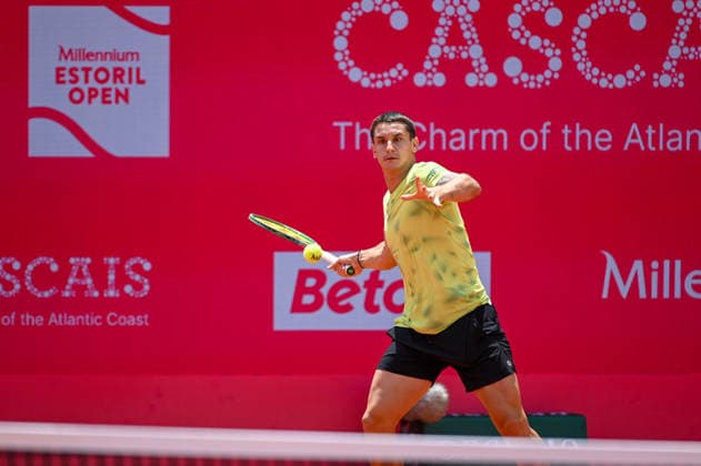 July 20, 2026, Lisbon, Lisbon, Portugal: CAMILO UGO CARABELLI in action during the Round of 32 at the Millennium Estoril Open ATP, Tennis Herren tennis tournament at Clube de Tenis do Estoril. Lisbon Portugal - ZUMAr238 0862186667st Copyright: xRicardoxRochax