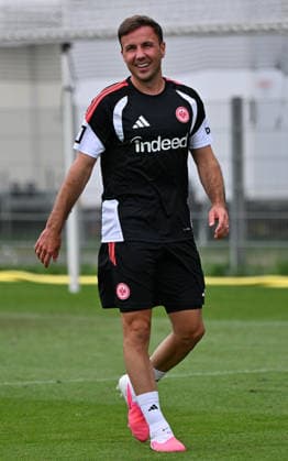 20.07.2026, xjhx, Fussball 1.Bundesliga, Eintracht Frankfurt Training v.l. Mario Götze Goetze (Eintracht Frankfurt) Frankfurt am Main *** July 20, 2026, xjhx, Soccer, Bundesliga 1, Eintracht Frankfurt Training, Mario Götze, Goetze, Eintracht Frankfurt, Frankfurt am Main