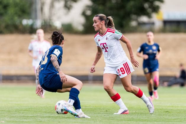 Testspiel: SG 99 Andernach vs. 1. FC Köln, 20.07.2026 ANDERNACH, DEUTSCHLAND - JULI 20: Vanessa Leimenstoll (1. FC Köln, 29) am Ball während dem Testspiel zwischen SG 99 Andernach vs. 1. FC Köln im Stadion Andernach am 20. Juli 2026 in Andernach, Deutschland. *** Friendly Match: SG 99 Andernach vs. 1 FC Köln, July 20, 2026, ANDERNACH, GERMANY JULY 20 Vanessa Leimenstoll of 1 FC Köln, No. 29, in action during the friendly match between SG 99 Andernach and 1 FC Köln at Andernach Stadium on July 20, 2026, in Andernach, Germany Copyright: xBEAUTIFULxSPORTS Wunderlx