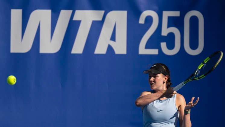 Dominika Salkova of Czech Republic returns a ball to Antonia Ruzic of Croatia during the women s WTA, Tennis Damen 250 Livesport Prague Open 2026 tennis tournament match, on July 20, 2026, in Prague, Czech Republic. (CTKxPhoto MichalxKamaryt) CTKPhotoP2026072006482  CTKPhotoP2026072006482