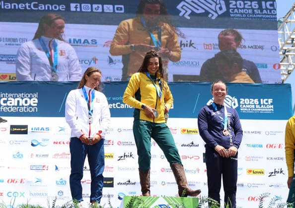 July 20, 2026, Oklahoma City, Oklahoma, USA: JESSICA FOX of Australia, KATERINA BEKOVA of Czech Republic and LOIS LEAVER of Great Britain during Kayak Cross medalist ceremony on 2026 ICF Canoe Slalom World Championships, Oklahoma City, USA. ICF Canoe Slalom World Championships 2026 - Fox, Bekova, Leaver  - ZUMAc278 20260720_zsp_c278_001 Copyright: xMarcinxCholewinskix