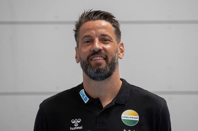 20.07.2026, xtgx, Handball, Opel HBL, SC Magdeburg Media Day v.l. Bennet Wiegert (Magdeburg, Trainer) Portrait, Portraet, Einzelbild Magdeburg *** July 20, 2026, xtgx, Handball, Opel HBL, SC Magdeburg Media Day, from left: Bennet Wiegert, Magdeburg, Coach Profile, Portrait, Single Photo, Magdeburg