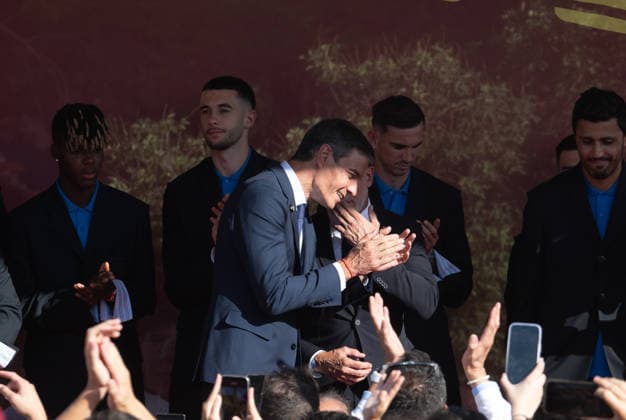 July 20, 2026, Madrid, Madrid, Spain: Thousands of soccer fans line the streets of Madrid to celebrate with the Spanish Men s National Football Team during their open-top bus parade after winning the 2026 FIFA World Cup, WM, Weltmeisterschaft, Fussball on July 20, 2026, in Madrid, Spain. Spain Celebrates Its Second World Cup Title On The Streets Of The Capital.  - ZUMAd308 20260720_zsp_d308_026 Copyright: xJuanxCarlosxLucasx