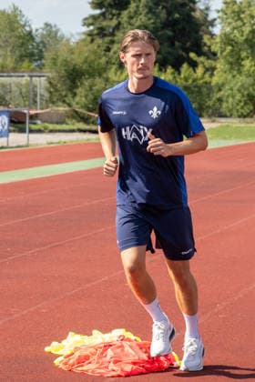 Neuzugang Carlo Sickinger kommt heute im Trainingslager an (Darmstadt 98) GER, Darmstadt Trainingslager, Bad Wörishofen, Fussball, 20.07.2026 GER, Darmstadt Trainingslager, Bad Wörishofen, Fussball, 20.07.2026 Foto: EIbner-Pressefoto Seiffert Bad Wörishofen *** New signing Carlo Sickinger arrives today at the Darmstadt 98 GER training camp, Darmstadt Training Camp, Bad Wörishofen, Soccer, July 20, 2026 GER, Darmstadt Training Camp, Bad Wörishofen, Soccer, July 20, 2026 Photo: EIbner Press Photo Seiffert Bad Wörishofen Copyright: xEibner-Pressefotox EP_EER