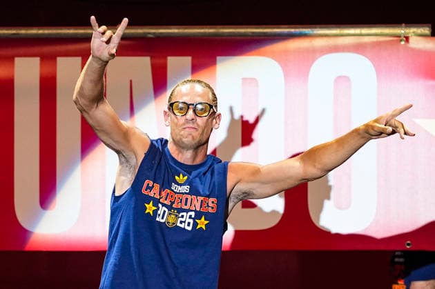 July 20, 2026, Madrid, Madrid, Spain: Marcos Llorente celebrates on stagecelebrates on stage during celebration of Spain as Champions of the FIFA World Cup, WM, Weltmeisterschaft, Fussball 2026 at Cibeles Palace on July 20, 2026 in Madrid, Spain. Madrid Spain - ZUMAa181 20260720_zaa_a181_053 Copyright: xOscarxJ.xBarrosox