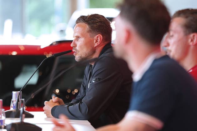 RB Leipzig: PK mit Neuzugang Rocco Reitz, 20.07.2026 Sebastian Schuppan (Sportdirektor, RB Leipzig). Fußball-Bundesliga, Saison 2026 2027: Pressekonferenz zur Präsentation eines neuen Spielers am 20.07.2026 im BMW-Autohaus, Zwickauer Straße. *** RB Leipzig Press Conference with New Signing Rocco Reitz, July 20, 2026: Sebastian Schuppan, sporting director, RB Leipzig, Bundesliga, 2026–2027 season—press conference to introduce a new player on July 20, 2026, at the BMW dealership on Zwickauer Straße Copyright: xBEAUTIFULxSPORTS JanxKaeferx