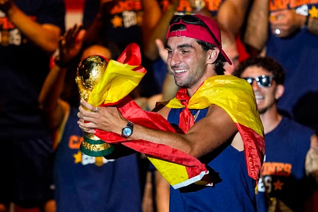 July 21, 2026, Madrid, Madrid, Spain: Ferran Torres celebrates on stage during celebration of Spain as Champions of the FIFA World Cup, WM, Weltmeisterschaft, Fussball 2026 at Cibeles Palace on July 20, 2026 in Madrid, Spain. Madrid Spain - ZUMAa181 20260721_zaa_a181_021 Copyright: xOscarxJ.xBarrosox