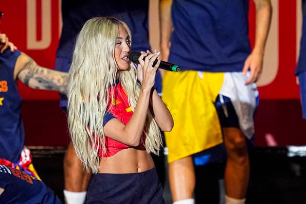 July 21, 2026, Madrid, Madrid, Spain: The singer Ana Mena acts during celebration of Spain as Champions of the FIFA World Cup, WM, Weltmeisterschaft, Fussball 2026 at Cibeles Palace on July 20, 2026 in Madrid, Spain. Madrid Spain - ZUMAa181 20260721_zaa_a181_045 Copyright: xOscarxJ.xBarrosox