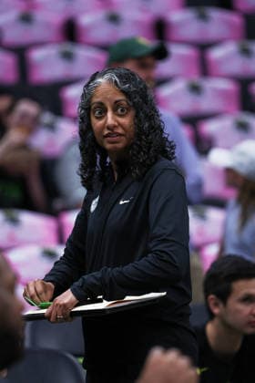 July 20, 2026, Seattle, Washington, USA: Seattle Storm head coach SONIA RAMAN prepares for the WNBA, Basketball Damen, USA match between the Seattle Storm and Minnesota Lynx at Climate Pledge Arena in Seattle. Seattle USA - ZUMAd218 20260720_zsp_d218_006 Copyright: xRichardxDizonx