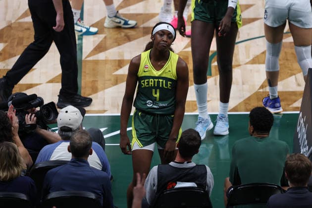 July 20, 2026, Seattle, Washington, USA: Seattle Storm guard FLAU JAE JOHNSON (4) reacts in the third quarter of the WNBA, Basketball Damen, USA match between the Seattle Storm and Minnesota Lynx at Climate Pledge Arena in Seattle. Seattle USA - ZUMAd218 20260720_zsp_d218_016 Copyright: xRichardxDizonx