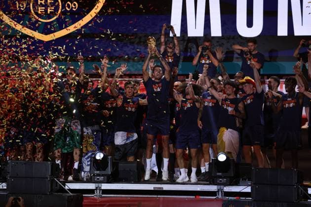 Celebrations of the Spanish national team, Nationalteam at Cibeles Square in Madrid, after Spain defeated Argentina in the World Cup final, on Monday, July 20, 2026, Spanish Team, Rodri with world champion trophy 900 Cordon Press  900 CordonxPress LOF - CELEBRATION SPANISH TEAM