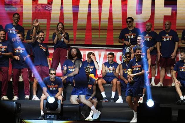 Celebrations of the Spanish national team, Nationalteam at Cibeles Square in Madrid, after Spain defeated Argentina in the World Cup final, on Monday, July 20, 2026, Marc Cucurella dance SARA VALLEJO Cordon Press  CELEBRATION SPANISH TEAM