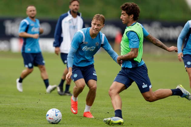 SSC Napoli preseason 2026-27 Napoli s Danish forward Rasmus Hojlund during fifth day SSC Napoli s 2026-27 preseason training camp in val di sole in Trentino, Dimaro Folgarida July, 21 2026. _BPH7369 Copyright: xAntonioxBalascox