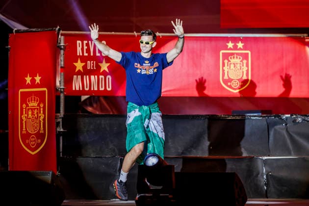 Thousands of supporters filled the city center as Spain celebrated winning its second FIFA World Cup, WM, Weltmeisterschaft, Fussball title - FIFA World Cup 2026 - 20 07 2026 Fabian Ruiz celebrated the FIFA World Cup title win on the main stage at the Cibeles Fountain on July 20, 2026 in Madrid, Spain Madrid Spain Copyright: xMarinaxFrutos PGSxPhotoxAgencyx