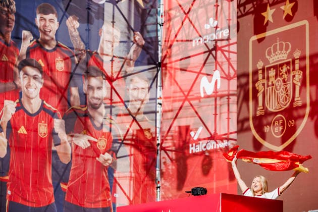 Thousands of supporters filled the city center as Spain celebrated winning its second FIFA World Cup, WM, Weltmeisterschaft, Fussball title - FIFA World Cup 2026 - 20 07 2026 DJ Pawly celebrated the FIFA World Cup title win on the main stage at the Cibeles Fountain on July 20, 2026 in Madrid, Spain Madrid Spain Copyright: xMarinaxFrutos PGSxPhotoxAgencyx