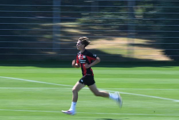 21.07.2026, xophax, Fussball 1.Bundesliga, Bayer 04 Leverkusen . Öffentliches Training . BayArena . Kennet Eichhorn trainiert allein.( Bayer 04 Leverkusen ) Leverkusen *** July 21, 2026, xophax, Soccer, Bundesliga 1, Bayer 04 Leverkusen, Open Practice at BayArena, Kennet Eichhorn trains alone, Bayer 04 Leverkusen, Leverkusen
