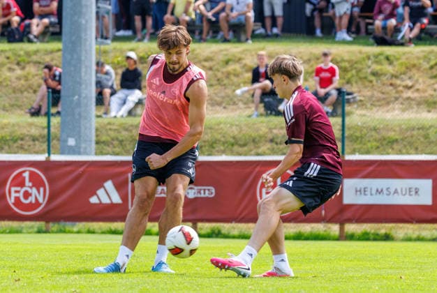21.07.2026 - Fussball - 2. Fussball-Bundesliga - Saison 2026 2027 - 1. FC Nürnberg FCN Club - Trainingslager Sommer Sommertrainingslager Gais - Bruneck - Südtirol - Zink DaMa - xdaxmax - Fynn Otto (20, 1. FC Nürnberg FCN ) Marko Soldic (16, 1. FC Nürnberg FCN ) *** July 21, 2026 Soccer 2 Soccer Bundesliga 2026–2027 Season 1 FC Nuremberg (FCN) Club Summer Training Camp Summer Training Camp in Gais, Brunico, South Tyrol Zink DaMa xdaxmax Fynn Otto 20, 1 FC Nuremberg (FCN) Marko Soldic 16, 1 FC Nuremberg (FCN)