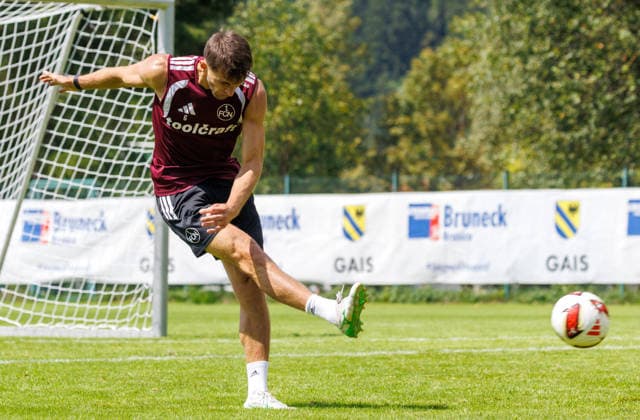 21.07.2026 - Fussball - 2. Fussball-Bundesliga - Saison 2026 2027 - 1. FC Nürnberg FCN Club - Trainingslager Sommer Sommertrainingslager Gais - Bruneck - Südtirol - Zink DaMa - xdaxmax - Adam Markhiev (6, 1. FC Nürnberg FCN ) mit Torschuss *** July 21, 2026 Soccer 2 Bundesliga 2026–2027 Season 1 FC Nuremberg (FCN) Club Summer Training Camp Summer Training Camp in Gais, Brunico, South Tyrol Zink DaMa xdaxmax Adam Markhiev 6, 1 FC Nuremberg (FCN) with a shot on goal