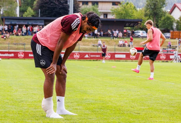 21.07.2026 - Fussball - 2. Fussball-Bundesliga - Saison 2026 2027 - 1. FC Nürnberg FCN Club - Trainingslager Sommer Sommertrainingslager Gais - Bruneck - Südtirol - Zink DaMa - xdaxmax - Rayan Ghrieb (7, 1. FC Nürnberg FCN ) mit Schmerzen Verletzung verletzt *** July 21, 2026 Soccer 2 Soccer Bundesliga 2026–2027 Season 1 FC Nuremberg (FCN) Club Summer Training Camp Summer Training Camp in Gais, Brunico, South Tyrol Zink DaMa xdaxmax Rayan Ghrieb 7, 1 FC Nuremberg (FCN) in pain, injured