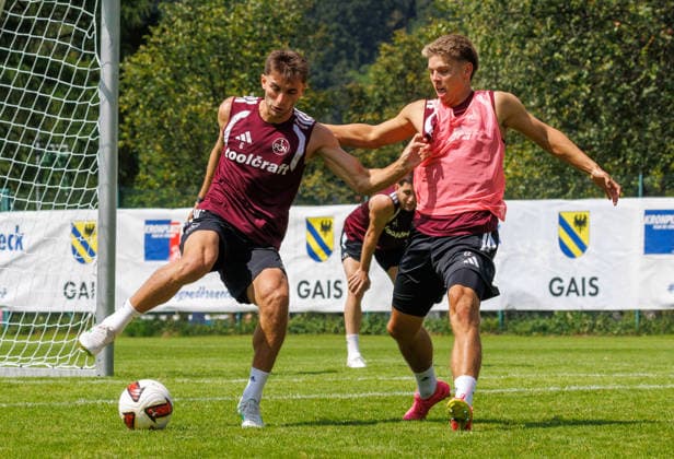 21.07.2026 - Fussball - 2. Fussball-Bundesliga - Saison 2026 2027 - 1. FC Nürnberg FCN Club - Trainingslager Sommer Sommertrainingslager Gais - Bruneck - Südtirol - Zink DaMa - xdaxmax - Adam Markhiev (6, 1. FC Nürnberg FCN ) Finn Becker (22, 1. FC Nürnberg FCN ) *** July 21, 2026 Soccer 2 Bundesliga 2026–2027 Season 1 FC Nuremberg (FCN) Club Summer Training Camp Summer Training Camp in Gais, Brunico, South Tyrol Zink DaMa xdaxmax Adam Markhiev 6, 1 FC Nuremberg FCN Finn Becker 22, 1 FC Nuremberg FCN