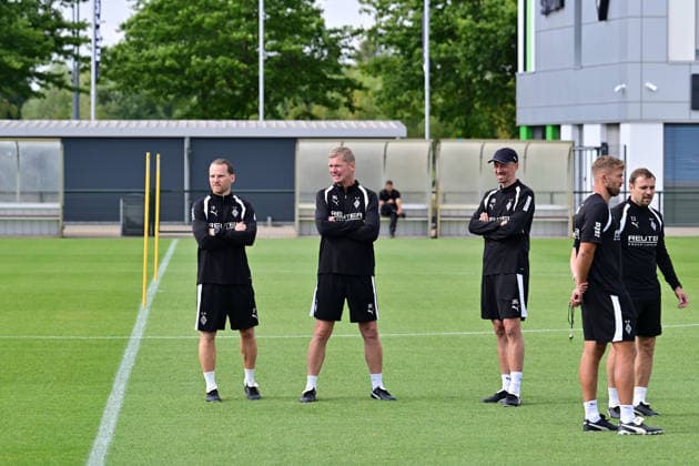 21.07.2026; Moenchengladbach; Fussball, Herren, Saison 2026 2027, Training Borussia Moenchengladbach v. li. Eugen Polanski (Trainer Gladbach), Markus Gellhaus (Co-Trainer Gladbach), Jan-Moritz Lichte Co-Trainer Gladbach), Tobias Trulsen (Co-Trainer Gladbach), Tony Jantschke (Assistenztrainer Gladbach) DFL regulations prohibit any use of photographs as image sequences and or quasi-video. ista-Borussia-Park NRW Deutschland *** July 21, 2026, Mönchengladbach Soccer, Men s, 2026–2027 Season, Borussia Mönchengladbach Training: Eugen Polanski, Head Coach of Gladbach; Markus Gellhaus, Assistant Coach of Gladbach; Jan Moritz Lichte, Assistant Coach, Gladbach; Tobias Trulsen, Assistant Coach, Gladbach; Tony Jantschke, Assistant Coach, Gladbach. DFL regulations prohibit any use of photographs as image sequences and or quasi-video content at Borussia Park, NRW, Germany