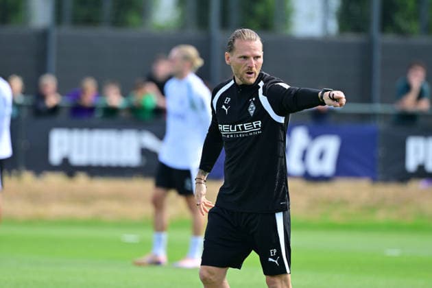 21.07.2026; Moenchengladbach; Fussball, Herren, Saison 2026 2027, Training Borussia Moenchengladbach Eugen Polanski (Trainer Gladbach) DFL regulations prohibit any use of photographs as image sequences and or quasi-video. ista-Borussia-Park NRW Deutschland *** July 21, 2026, Mönchengladbach Soccer, Men s, 2026–2027 Season, Borussia Mönchengladbach Training, Eugen Polanski, Gladbach Coach. DFL regulations prohibit any use of photographs as image sequences and or quasi-video content at Borussia Park, North Rhine-Westphalia, Germany
