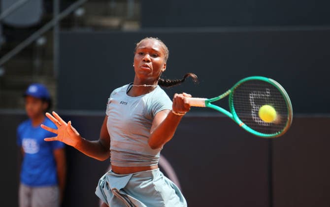 MSC Hamburg Ladies Open WTA, Tennis Damen 250) am Hamburger Rothenbaum: Noma Noha Akugue(Deutschland) in der 1. Runde. *** MSC Hamburg Ladies Open WTA 250 at Hamburg s Rothenbaum: Noma Noha Akugue of Germany in the first round