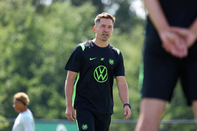 VfL Trainingslager, Weimarer Land Blankenhain, 21.07.2026, Fußball, Herren, Saison 2026 2027, 2. BL, VfL Wolfsburg, Sommer-Trainingslager: Tag 3. Fitnesscoch Johannes Engert (VfL Wolfsburg) Weimarer Land, Thüringen Deutschland *** VfL Training Camp, Weimarer Land Blankenhain, July 21, 2026, Soccer, Men s, 2026–2027 Season, 2nd Bundesliga, VfL Wolfsburg, Summer Training Camp Day 3, Fitness Coach Johannes Engert, VfL Wolfsburg, Weimarer Land, Thuringia, Germany