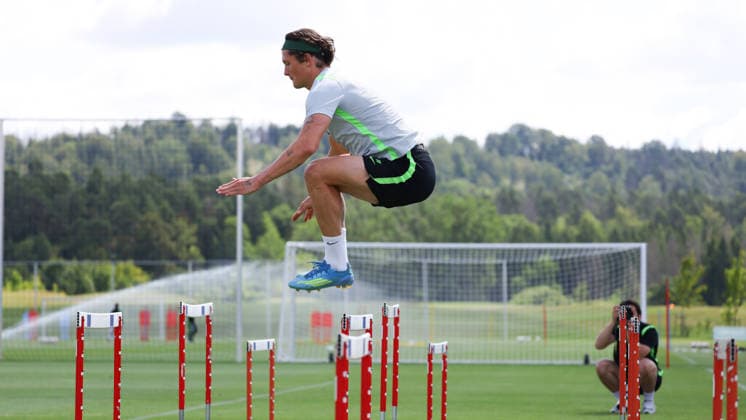 VfL Trainingslager, Weimarer Land Blankenhain, 21.07.2026, Fußball, Herren, Saison 2026 2027, 2. BL, VfL Wolfsburg, Sommer-Trainingslager: Tag 3., Fabian Reese (VfL Wolfsburg) Weimarer Land, Thüringen Deutschland *** VfL Training Camp, Weimarer Land Blankenhain, July 21, 2026, Soccer, Men s, 2026–2027 Season, 2nd Bundesliga, VfL Wolfsburg, Summer Training Camp Day 3, Fabian Reese, VfL Wolfsburg, Weimarer Land, Thuringia, Germany