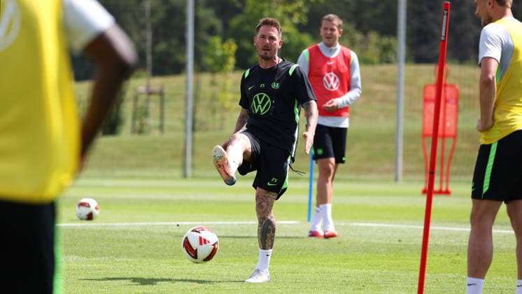 VfL Trainingslager, Weimarer Land Blankenhain, 21.07.2026, Fußball, Herren, Saison 2026 2027, 2. BL, VfL Wolfsburg, Sommer-Trainingslager: Tag 3. Cheftrainer Tobias Strobl (VfL Wolfsburg) Weimarer Land, Thüringen Deutschland *** VfL Training Camp, Weimarer Land Blankenhain, July 21, 2026, Soccer, Men s, 2026–2027 Season, 2nd Bundesliga, VfL Wolfsburg, Summer Training Camp Day 3, Head Coach Tobias Strobl, VfL Wolfsburg, Weimarer Land, Thuringia, Germany